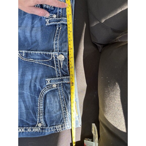 Women’s Rock Revival Dark Wash Jeans Vivian Capri Embroidery Rhinestones Sz 29 - Picture 8 of 11